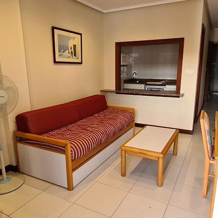 Apartamentos Elena Ларедо Екстериор снимка