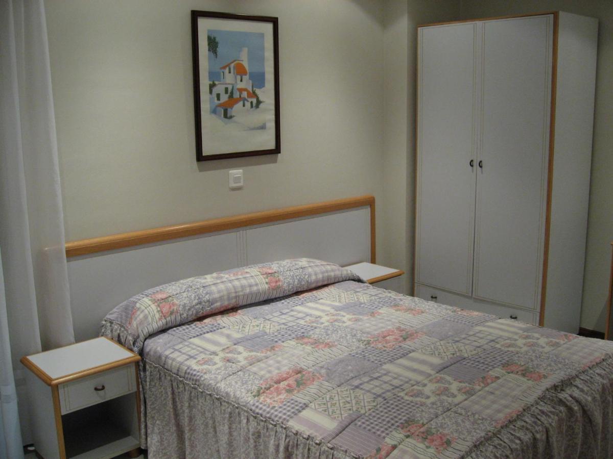 Apartamentos Elena Ларедо Екстериор снимка