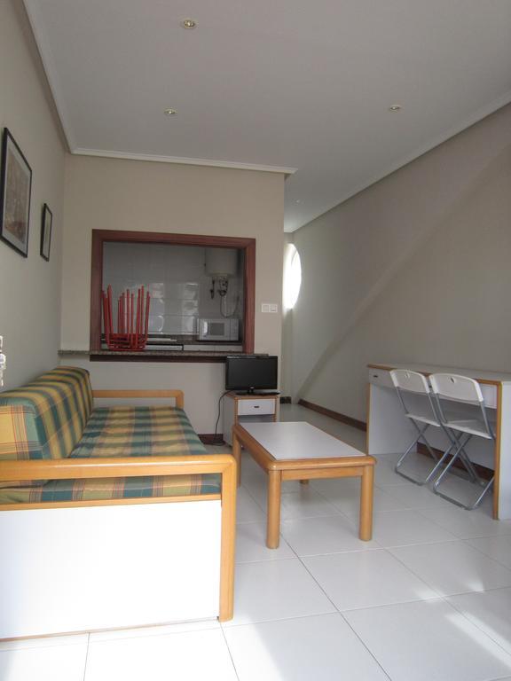 Apartamentos Elena Ларедо Екстериор снимка